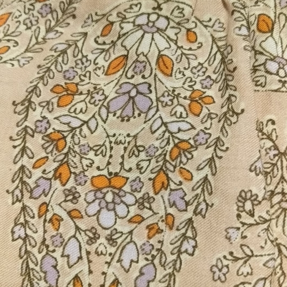 Sleeveless Ruffle Top - Picture 4 of 4